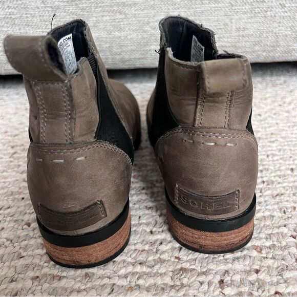 Sorel Women's Emelie Chelsea Bootie - Picture 11 of 12